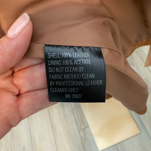 🤎 Suede Leather Coat w/ Faux Fur Collar 🤎 - Picture 4 of 9